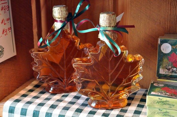 glass maple leafs